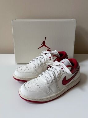 Jordan 1 Low SE Ruby Women’s Shoes